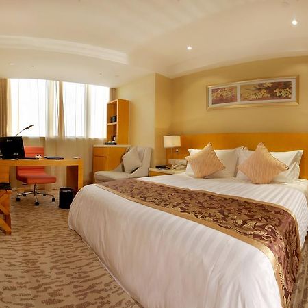 Landison Plaza International Hotel Čen-ťiang Pokoj fotografie