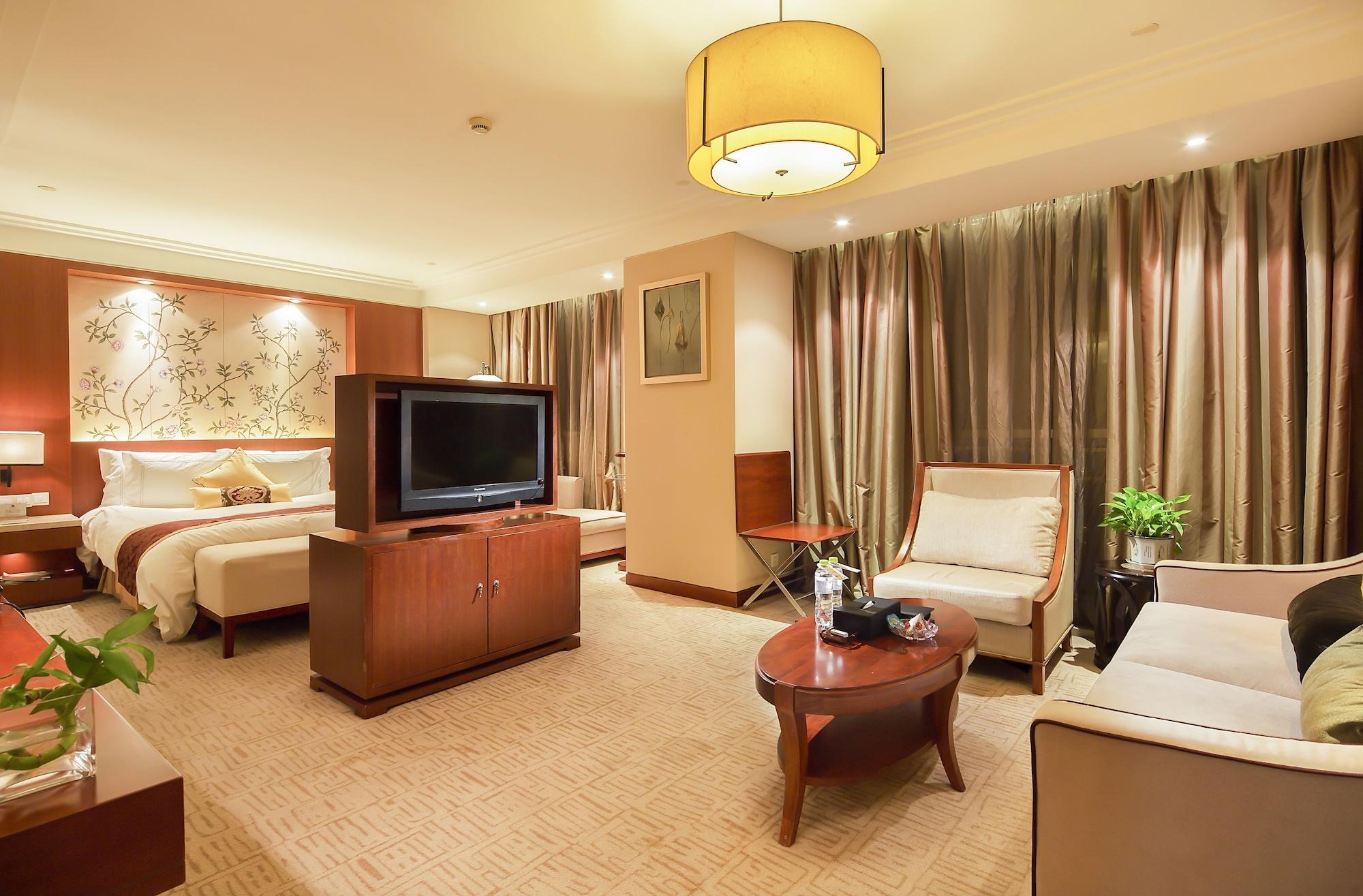 Landison Plaza International Hotel Čen-ťiang Exteriér fotografie