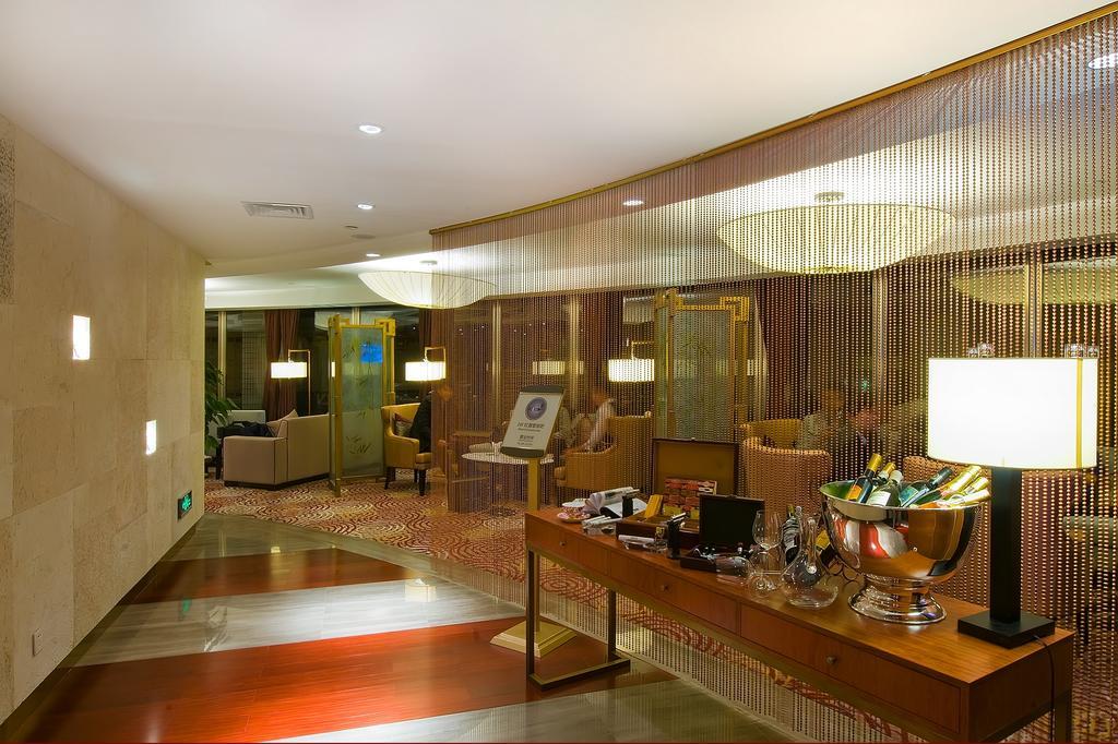 Landison Plaza International Hotel Čen-ťiang Interiér fotografie