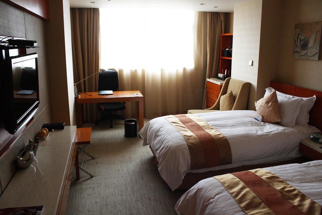 Landison Plaza International Hotel Čen-ťiang Exteriér fotografie