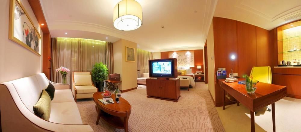 Landison Plaza International Hotel Čen-ťiang Exteriér fotografie